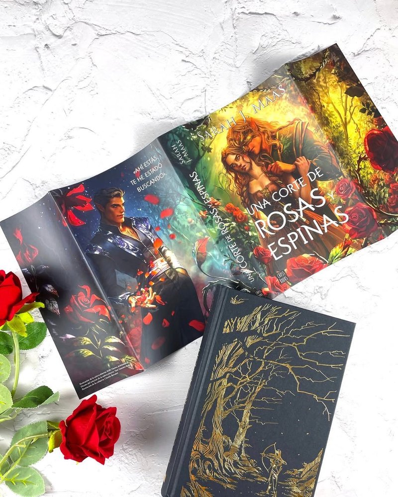 Una corte de rosas y espinas. Edición especial: Edición especial con cantos tintados